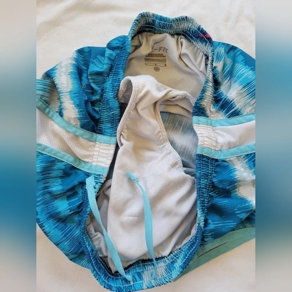 Nike Dri-Fit radio tie dye running shorts with liner Youth L